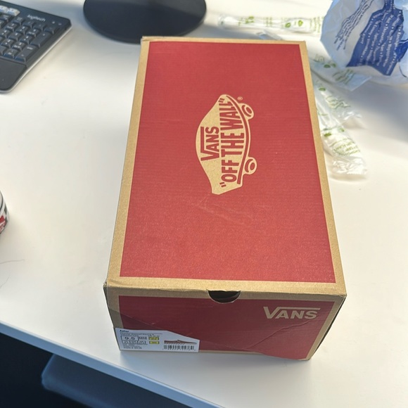 Vans Red Checkerboard Men’s Shoes - Picture 8 of 9